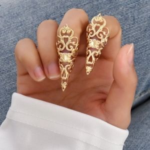 Gold Nail Ring Set!